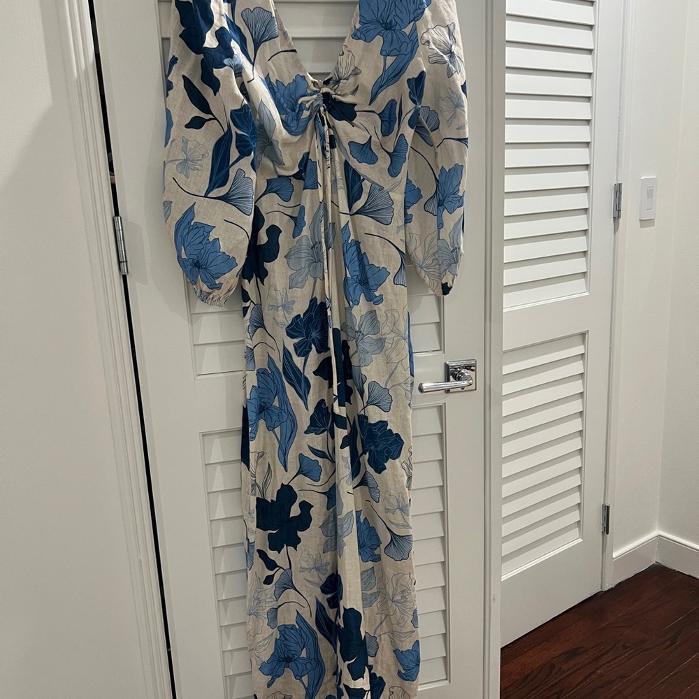 Floral Maxi Dress with Blue and Cream Pattern